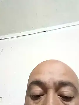 Snapshot of GeorgeVergaGrues chatting on 02-17-25, 03:25 GeorgeVergaGrues online show from 02-17-25, 03:25