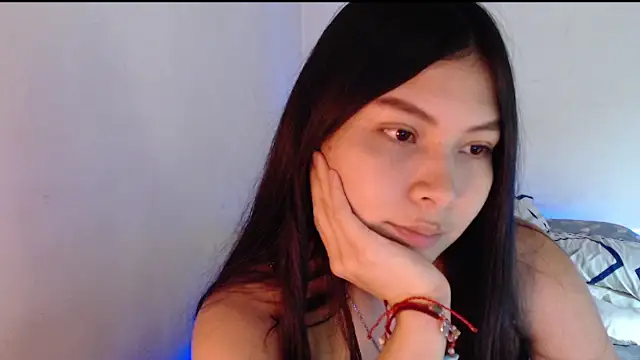 evolet01 online show from 10-06-25, 08:42