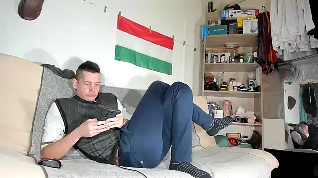 Snapshot of viraglaci18@xh chatting on 01-18-26, 04:54 viraglaci18xh online show from 01-18-26, 04:54