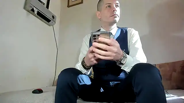 Snapshot of viraglaci18@xh chatting on 02-27-26, 01:00 viraglaci18xh online show from 02-27-26, 01:00