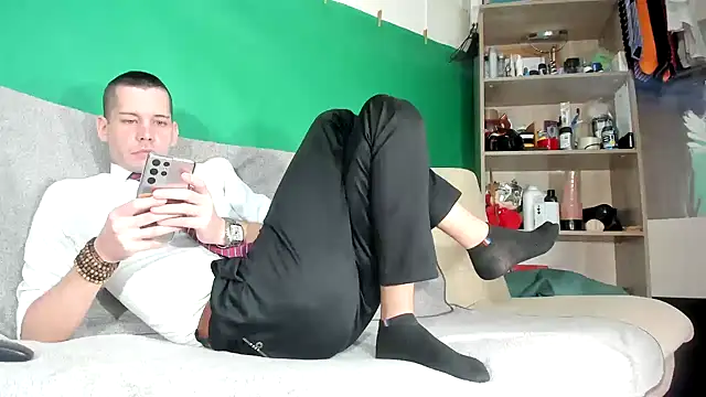 Snapshot of viraglaci18@xh chatting on 03-02-26, 02:13 viraglaci18xh online show from 03-02-26, 02:13