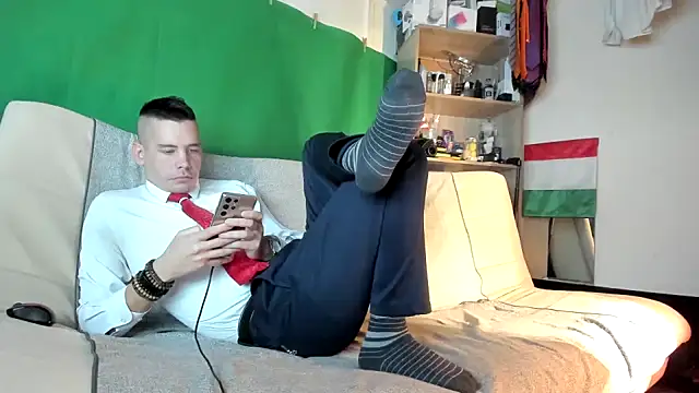 viraglaci18xh online show from 11-17-25, 05:00