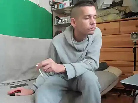 viraglaci18xh online show from 11-02-25, 12:21