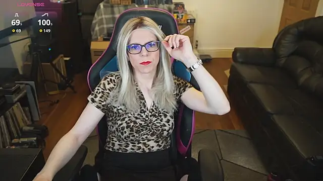 KelseyCobalt online show from 11-15-25, 09:08