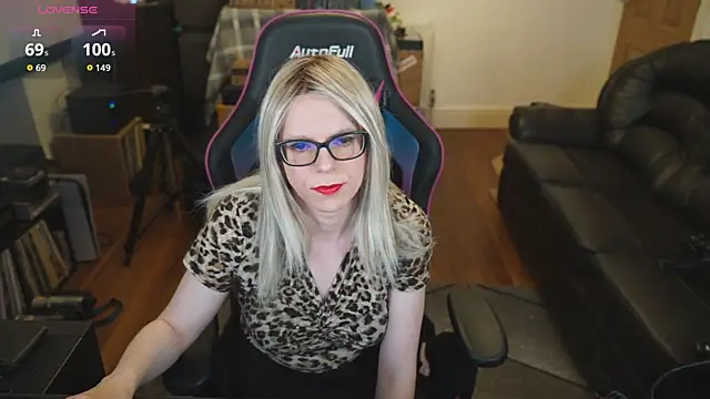 KelseyCobalt online show from 10-11-25, 07:37