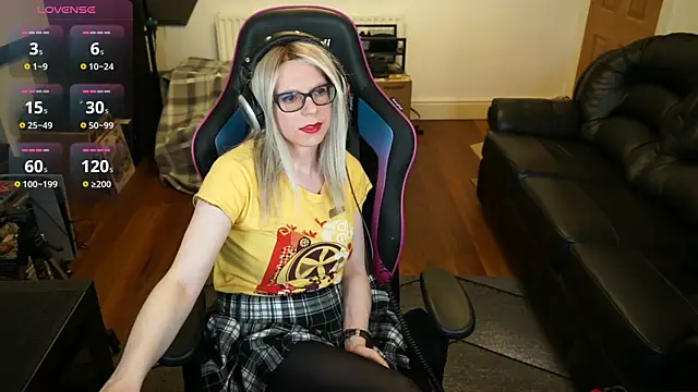 Snapshot of KelseyCobalt chatting on 05-20-26, 07:44 KelseyCobalt online show from 05-20-26, 07:44