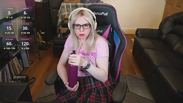 KelseyCobalt online show from 10-05-25, 08:54