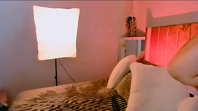 Snapshot of dulce_doll1 chatting on 01-10-26, 03:35 dulce doll1 online show from 01-10-26, 03:35