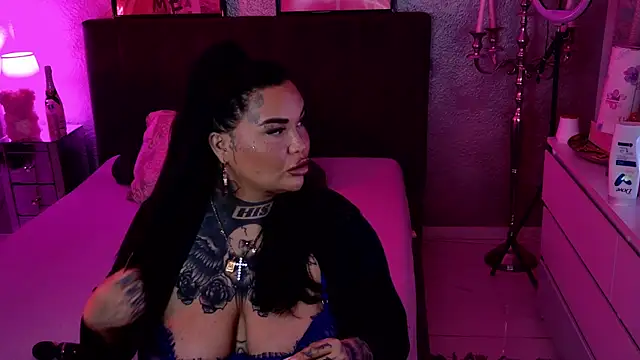  MelinaCurves  online show from 03-02-25, 09:19