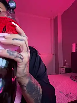  MelinaCurves  online show from 04-05-26, 07:42