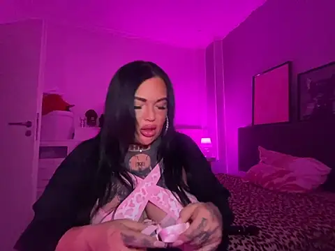  MelinaCurves  online show from 01-14-25, 10:55