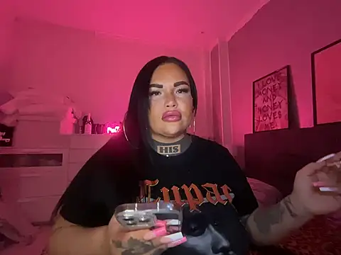  MelinaCurves  online show from 02-06-25, 01:38