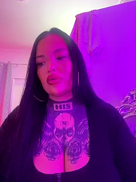  MelinaCurves  online show from 11-28-25, 10:21