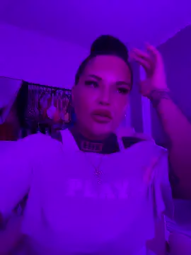  MelinaCurves  online show from 05-22-26, 11:36