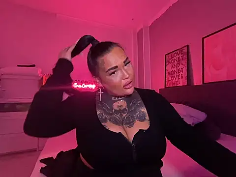  MelinaCurves  online show from 02-10-25, 10:30