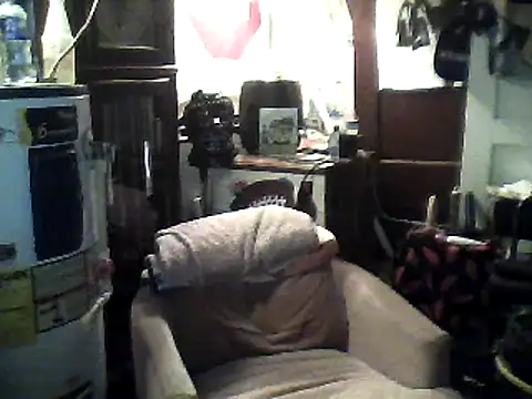 Snapshot of Biknight chatting on 02-12-25, 04:44 Biknight online show from 02-12-25, 04:44