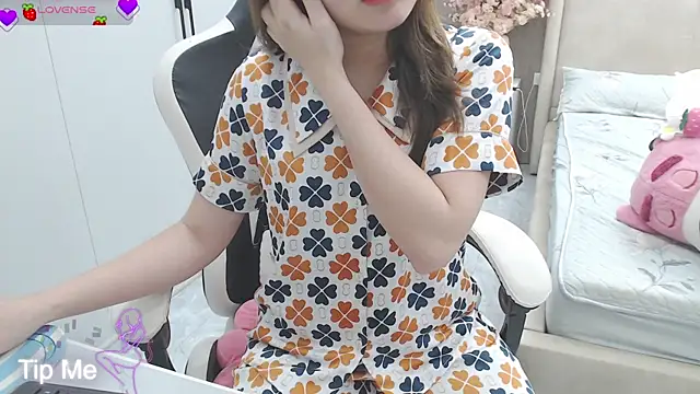 Hanako love online show from 02-23-26, 04:18