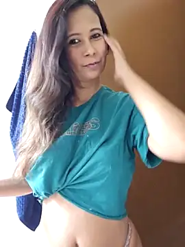 Leilacharlotte online show from 02-28-26, 12:49