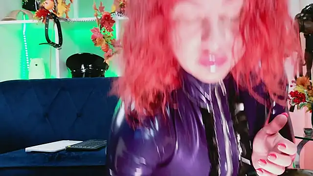 Ella  Kross online show from 09-21-25, 06:40