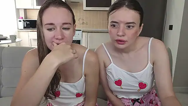 Naughty Alice online show from 04-03-26, 06:09