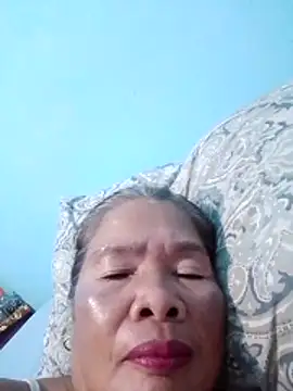 Snapshot of sexylizzy4u chatting on 02-15-26, 01:10 sexylizzy4u online show from 02-15-26, 01:10