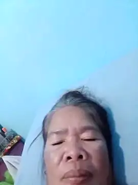 Snapshot of sexylizzy4u chatting on 02-21-26, 11:07 sexylizzy4u online show from 02-21-26, 11:07