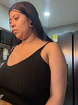 emilyjohanson online show from 03-18-25, 05:12