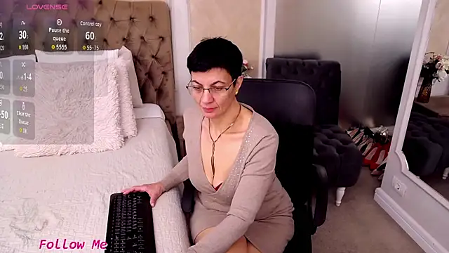 BustyPenellope online show from 02-03-26, 04:10