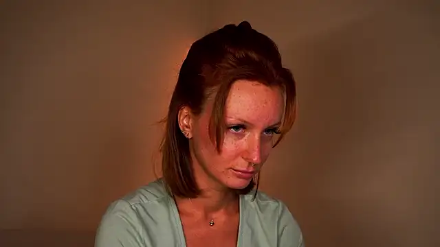 Liuba Fox online show from 02-21-26, 06:54