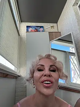 Snapshot of Hotnessi chatting on 03-14-26, 07:58 Hotnessi online show from 03-14-26, 07:58