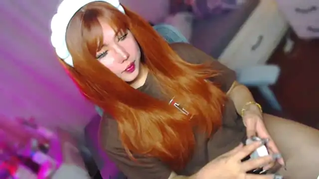 HOTnWILDalice online show from 06-15-26, 03:40