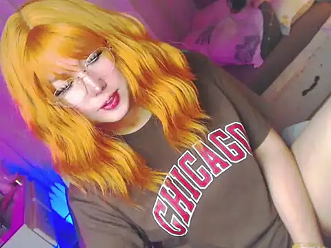 HOTnWILDalice online show from 05-14-26, 02:41