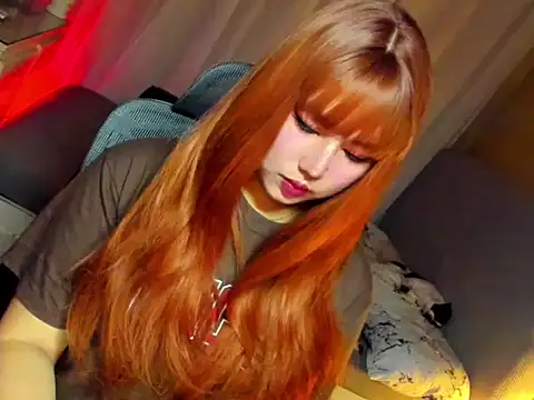 HOTnWILDalice online show from 04-08-26, 01:07