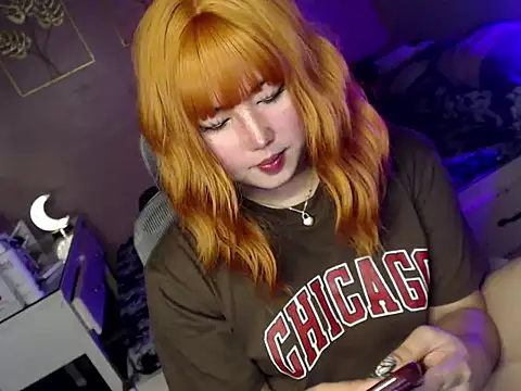 HOTnWILDalice online show from 11-28-25, 04:12