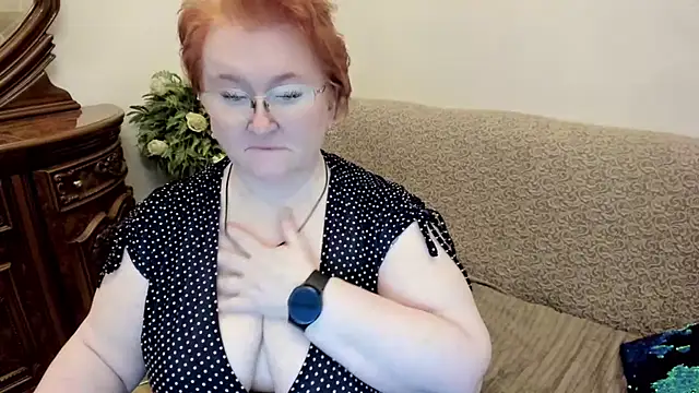 leiamillersonn online show from 11-17-25, 06:56