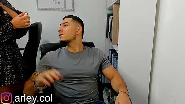 Dimitri Colleman online show from 01-26-25, 01:20