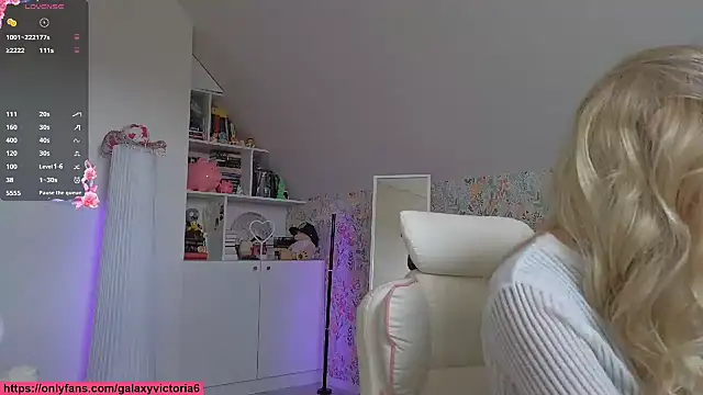 brilliantvictoria online show from 04-17-26, 10:18