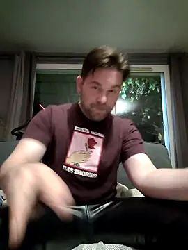 Snapshot of tom_sauwer chatting on 09-19-25, 09:41 tom sauwer online show from 09-19-25, 09:41