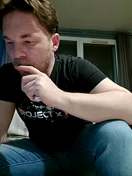 tom sauwer online show from 03-26-26, 01:48