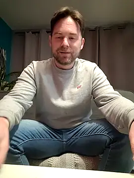 Snapshot of tom_sauwer chatting on 09-24-25, 08:26 tom sauwer online show from 09-24-25, 08:26