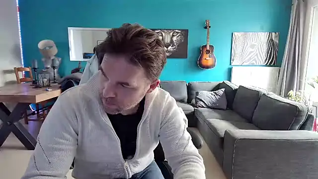 Snapshot of tom_sauwer chatting on 03-04-25, 11:40 tom sauwer online show from 03-04-25, 11:40