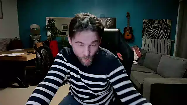 Snapshot of tom_sauwer chatting on 12-11-24, 07:31 tom sauwer online show from 12-11-24, 07:31