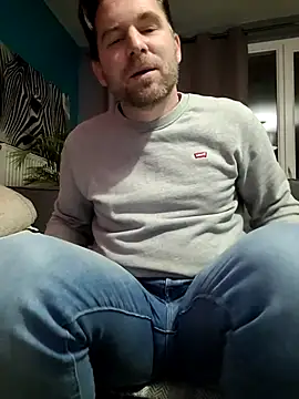 tom sauwer online show from 10-27-25, 10:11