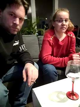 Snapshot of tom_sauwer chatting on 03-15-25, 07:05 tom sauwer online show from 03-15-25, 07:05