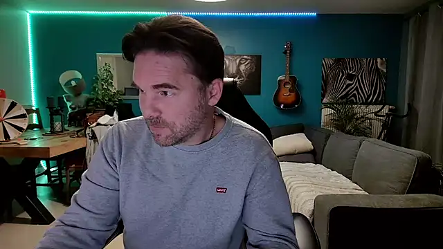 tom sauwer online show from 11-19-25, 09:59