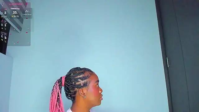 Sofi Smiley online show from 04-02-26, 02:08