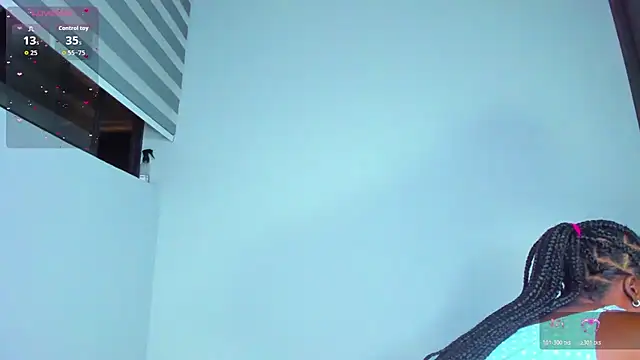 Sofi Smiley online show from 02-25-26, 01:06