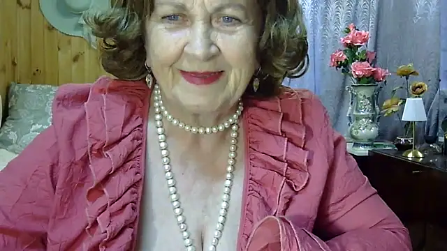 Emma52610 online show from 06-27-26, 04:57