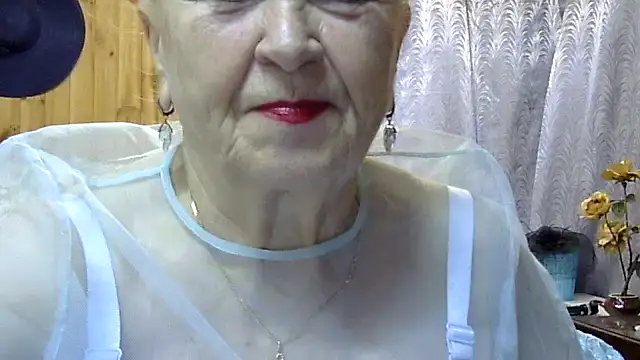 Snapshot of Emma52610 chatting on 10-23-25, 04:55 Emma52610 online show from 10-23-25, 04:55