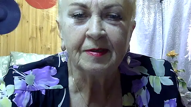 Snapshot of Emma52610 chatting on 09-26-25, 11:17 Emma52610 online show from 09-26-25, 11:17